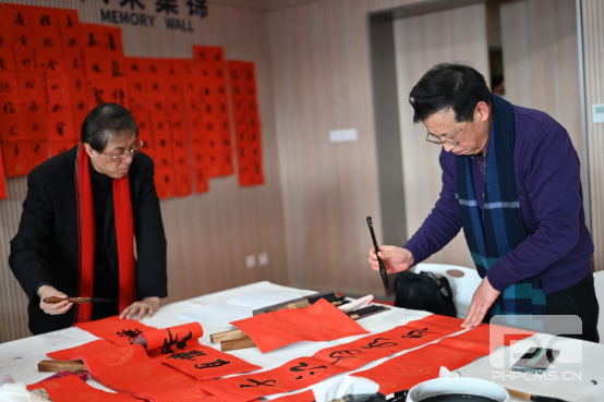 壬寅贺岁，春联万家！《江南百景图》携手上海书法协会“送春联进万家”